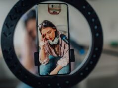 La Realidad Dual de los Creadores de Contenido en México: Redes Sociales e Ingresos Fijos Creadores contenido México