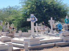 Hermosillenses visitan el Panteón Yáñez para honrar a las madres este 10 de mayo Día de las Madres Hermosillo